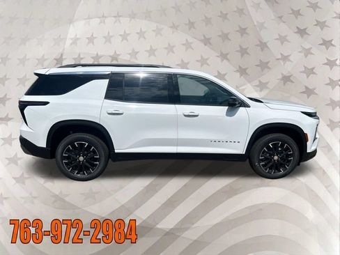 New 2026 Chevrolet Traverse LT w/ Sun and Wheel Package AWD/4WD image 8