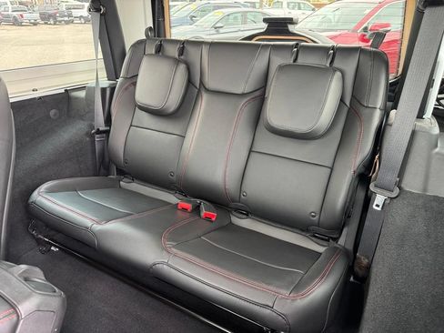 Used 2023 Jeep Wrangler Rubicon w/ Cold Weather Group AWD/4WD image 9