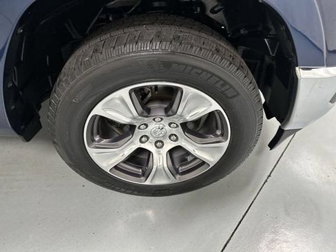 Used 2022 RAM 1500 Laramie AWD/4WD image 19