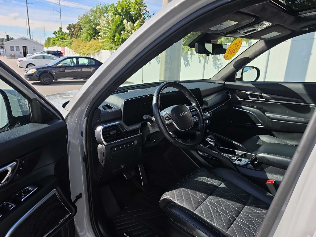 Used 2025 Kia Telluride SX Prestige X-Line AWD/4WD image 16