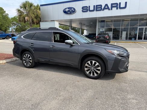 Used 2023 Subaru Outback Touring AWD/4WD image 1