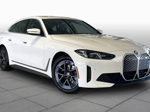 New 2026 BMW i4 eDrive40 RWD image 2