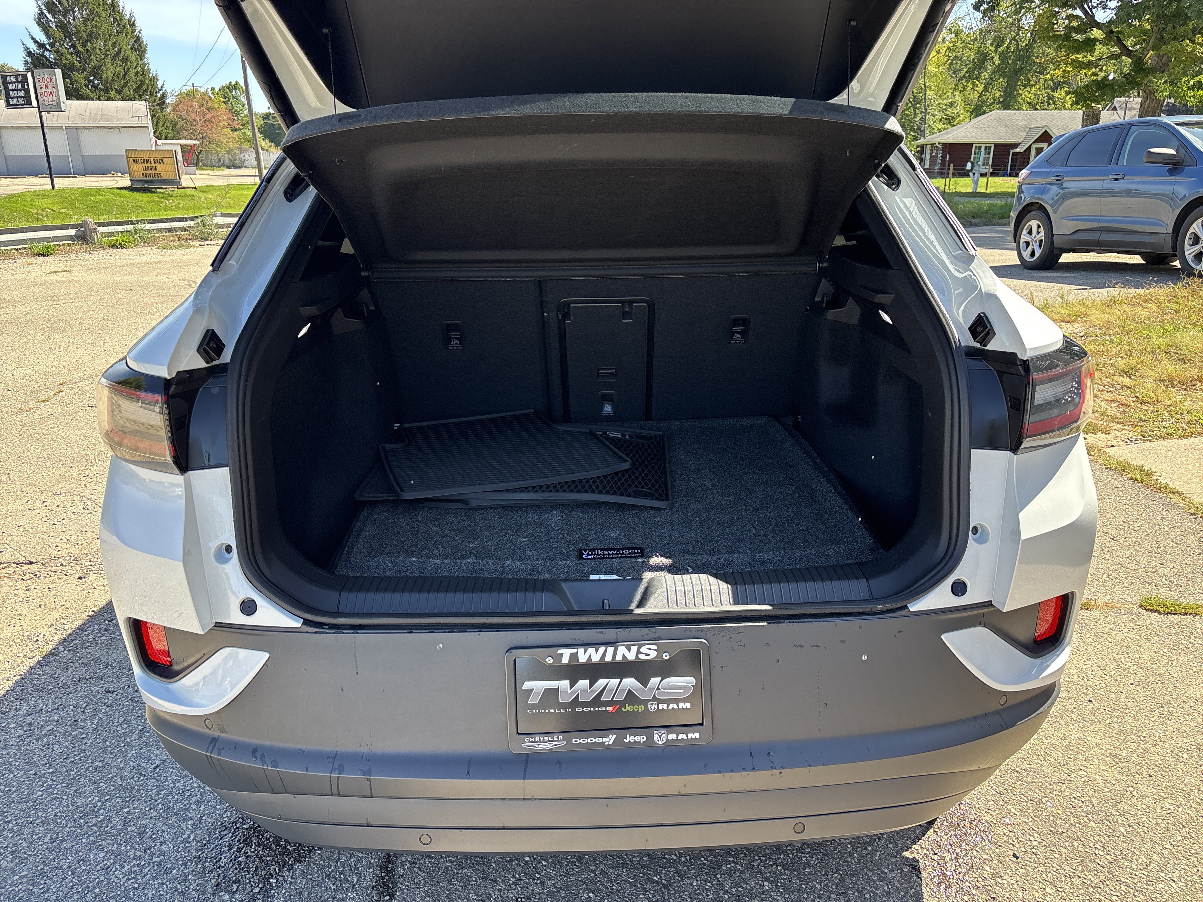 Used 2025 Volkswagen ID.4 Pro S RWD image 8