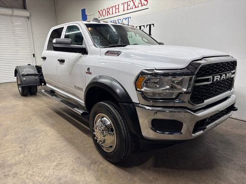 Used 2021 RAM 4500 Tradesman w/ Chrome Appearance Group AWD/4WD image 2