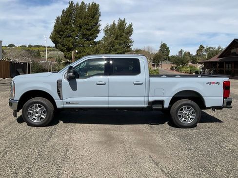 New 2026 Ford F250 Lariat AWD/4WD image 3