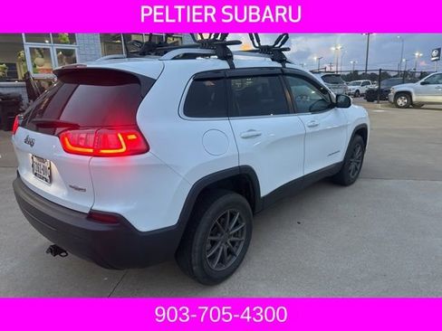 Used 2019 Jeep Cherokee Latitude Plus image 5