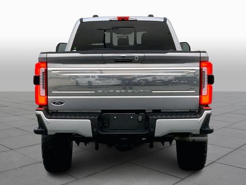 Used 2024 Ford F250 Platinum image 4