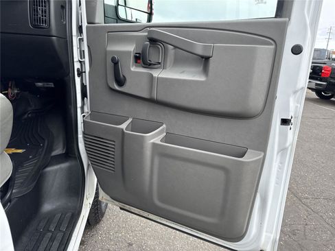 Used 2019 Chevrolet Express 3500 w/ Driver Convenience Package RWD image 20
