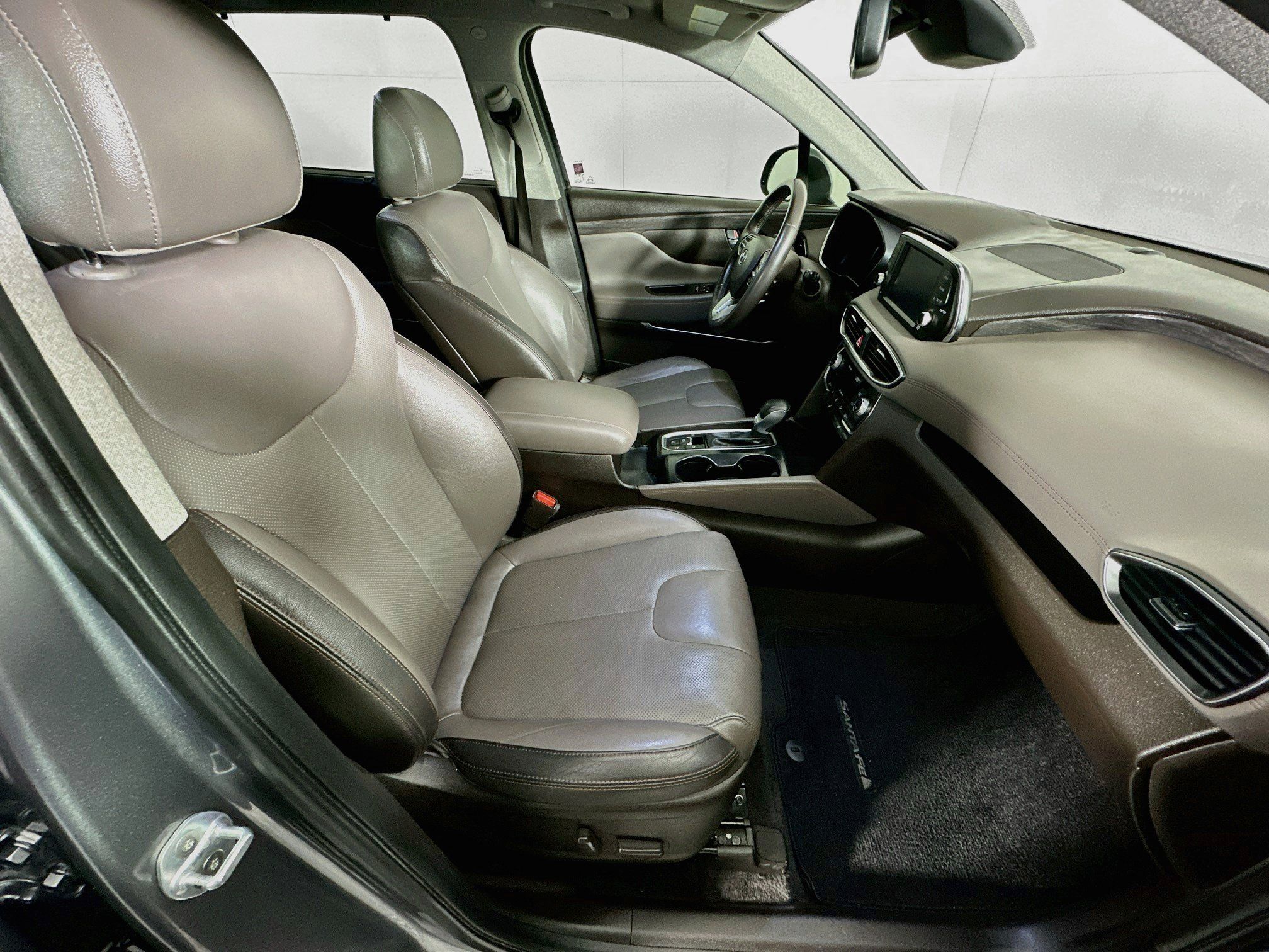Used 2019 Hyundai Santa Fe Limited w/ Cargo Package FWD image 31