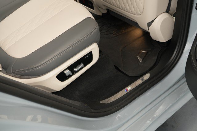 Used 2024 BMW X7 M60i w/ Executive Package AWD/4WD image 62
