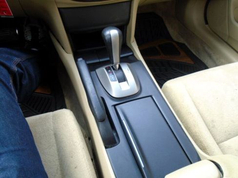 Used 2010 Honda Accord EX image 17