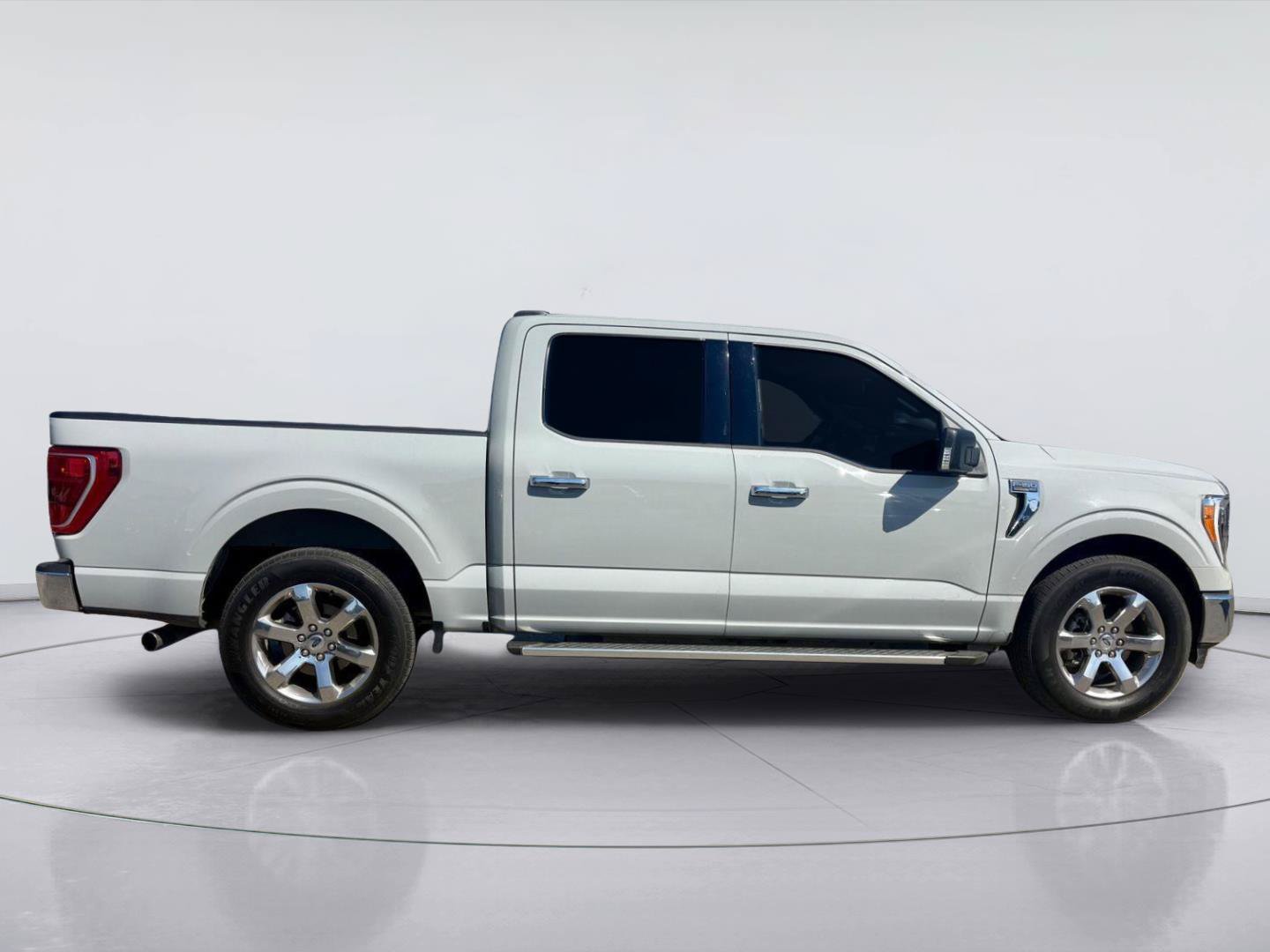 Used 2023 Ford F150 XLT w/ Equipment Group 302A High RWD image 3