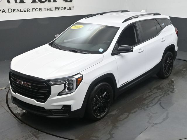 Used 2023 GMC Terrain SLE w/ Driver Convenience Package FWD image 45