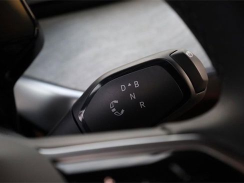 New 2025 Volkswagen ID. Buzz Pro S Plus image 18