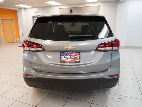 Used 2024 Chevrolet Equinox LS w/ LS Convenience Package FWD image 8