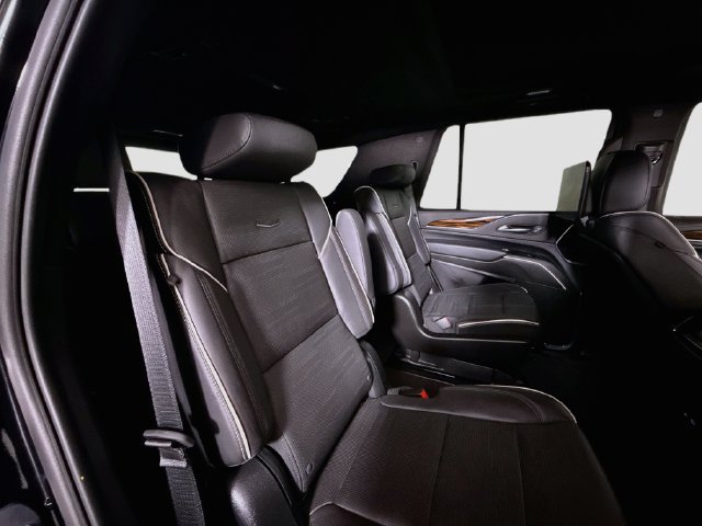 Used 2023 Cadillac Escalade Premium Luxury RWD image 26