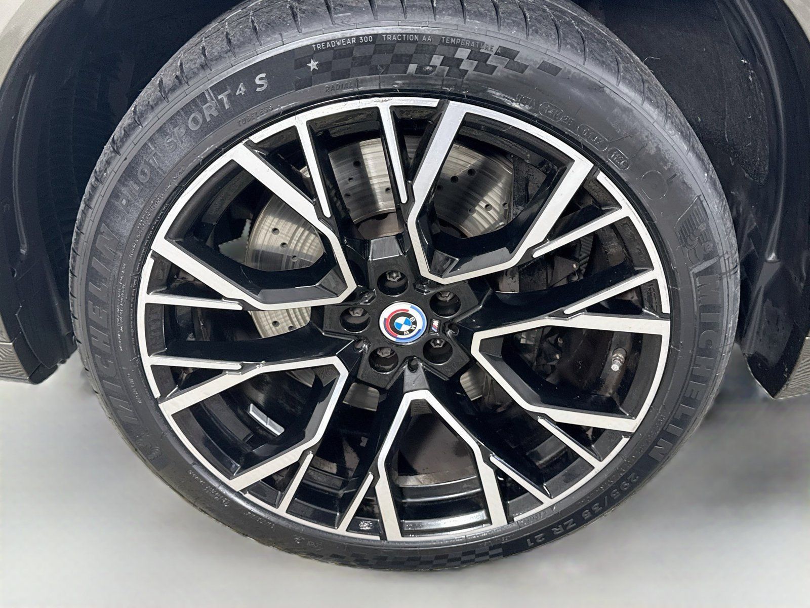 Used 2022 BMW X5 M w/ Competition Package 2 AWD/4WD image 30
