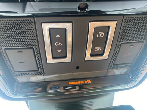 Used 2019 Land Rover Range Rover Long Wheelbase Autobiography AWD/4WD image 17