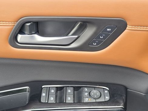 New 2026 Nissan Pathfinder Platinum AWD/4WD image 17