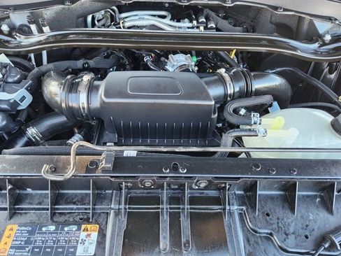 Used 2025 Ford Explorer ST image 33