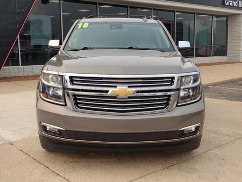 Used 2018 Chevrolet Tahoe Premier AWD/4WD image 16