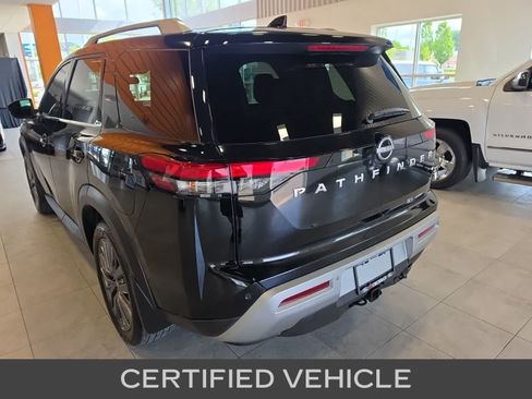 Used 2022 Nissan Pathfinder SL AWD/4WD image 10
