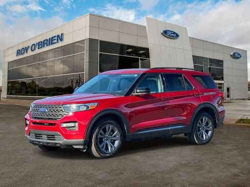 Certified 2023 Ford Explorer XLT w/ Equipment Group 202A AWD/4WD image 1
