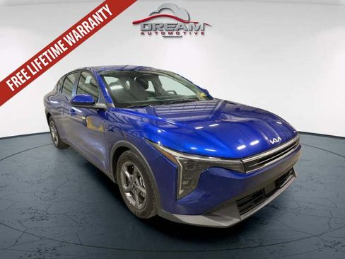 Used 2025 Kia K4 FWD image 1