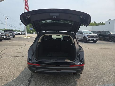 Used 2023 Lincoln Corsair AWD w/ Equipment Group 101A image 3