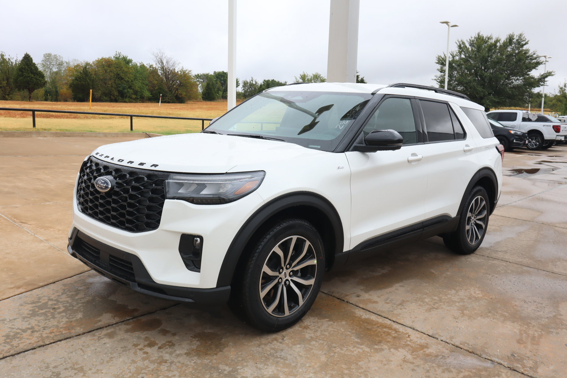 New 2026 Ford Explorer ST-Line AWD/4WD image 10