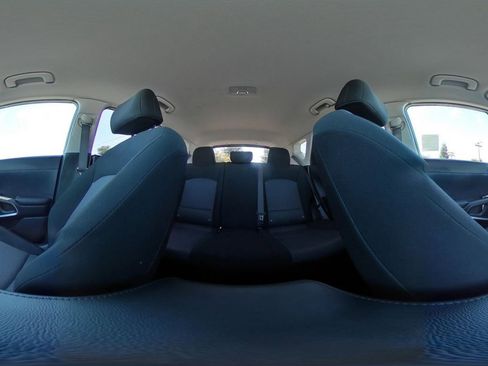 Used 2025 Kia Soul LX w/ LX Technology Package FWD image 40