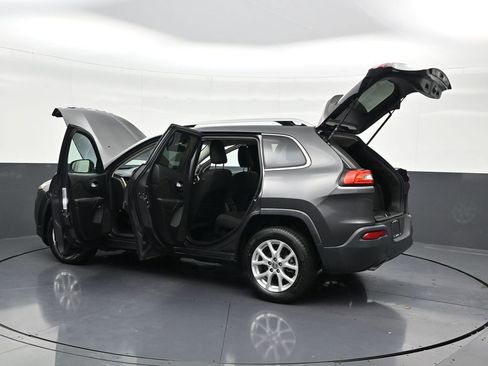 Used 2016 Jeep Cherokee Latitude image 36