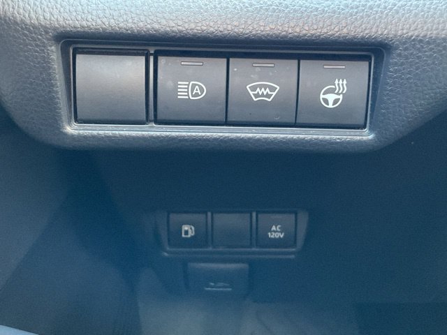 Used 2024 Toyota Prius Prime FWD image 31