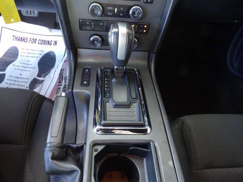 Used 2013 Ford Mustang V6 2dr Convertible image 33