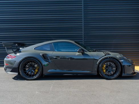 Certified 2018 Porsche 911 GT2 RS RWD image 8