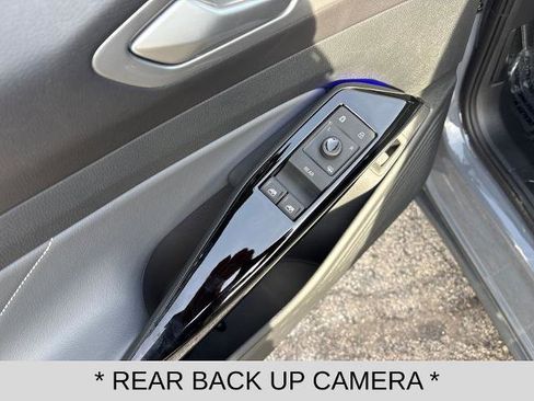 Used 2024 Volkswagen ID.4 Pro S image 11