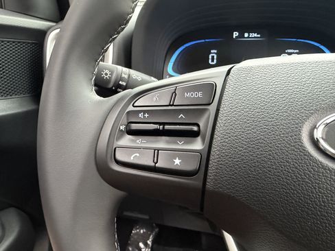 New 2026 Hyundai Venue SEL image 32