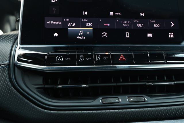 New 2026 Jeep Compass Latitude AWD/4WD image 18