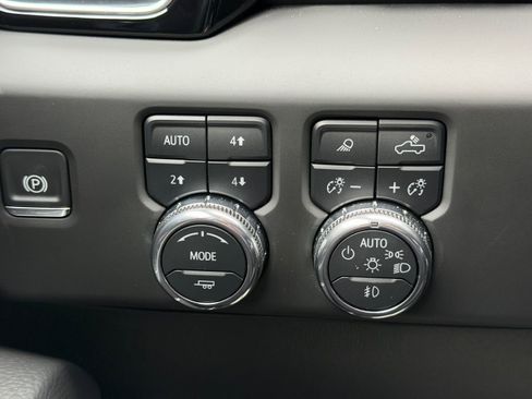 Used 2025 GMC Sierra 1500 Denali image 12