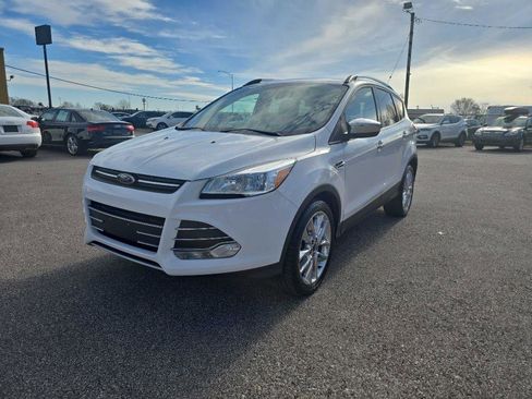 Used 2014 Ford Escape SE w/ SE Chrome Package AWD/4WD image 1