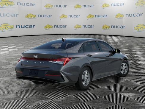 New 2026 Hyundai Elantra SE FWD image 4