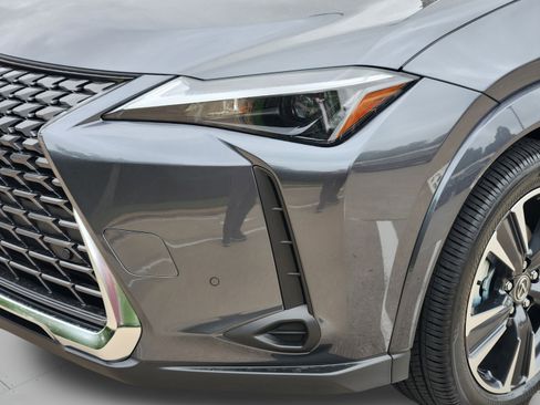 New 2026 Lexus UX 300h FWD image 23