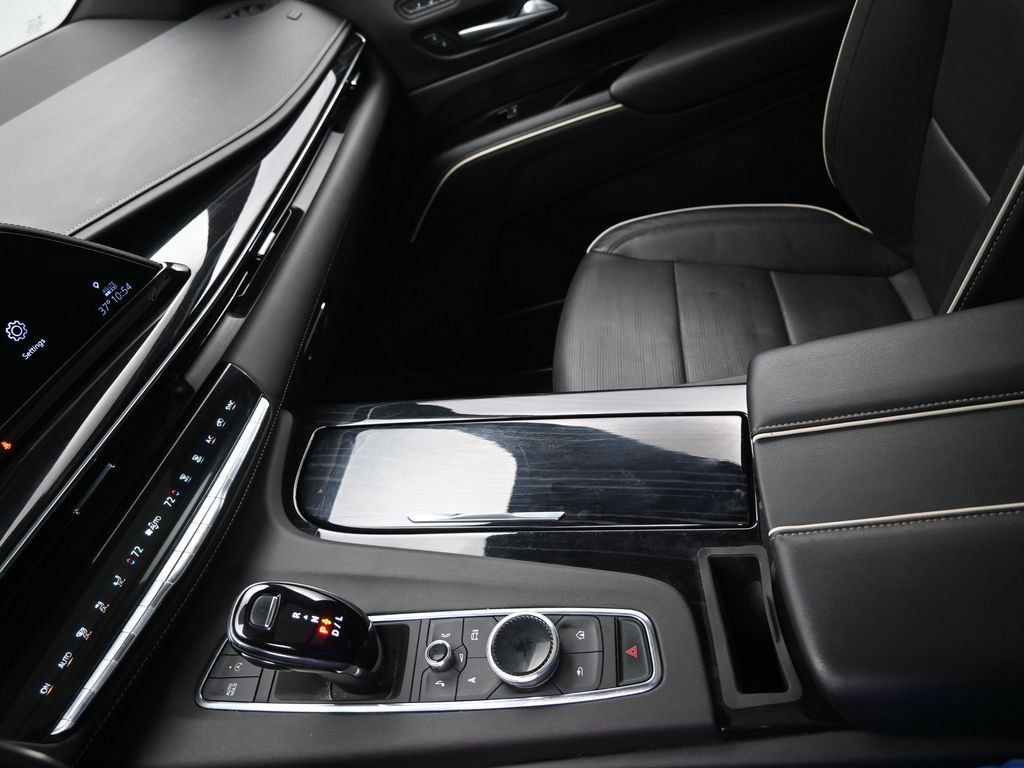 Used 2023 Cadillac Escalade Sport AWD/4WD image 19