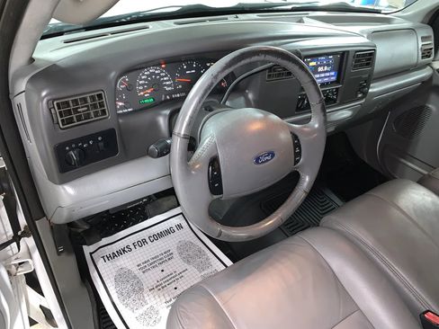 Used 2004 Ford F350 Lariat RWD image 10