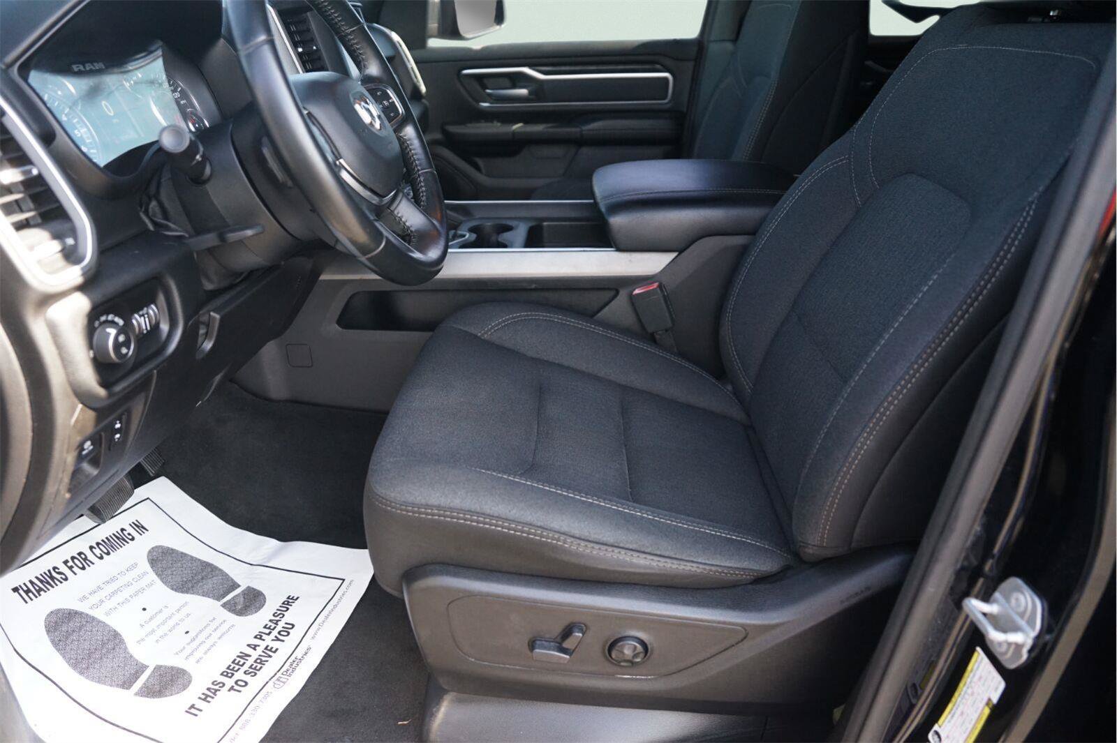 Used 2019 RAM 1500 Big Horn AWD/4WD image 9