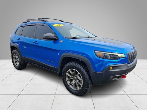 Used 2020 Jeep Cherokee Trailhawk w/ Cold Weather Group image 4