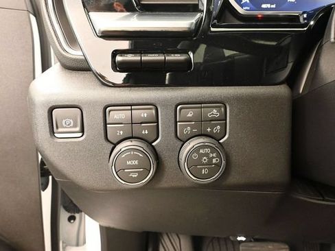 Used 2026 Chevrolet Silverado 1500 LTZ w/ LTZ Premium Package AWD/4WD image 40