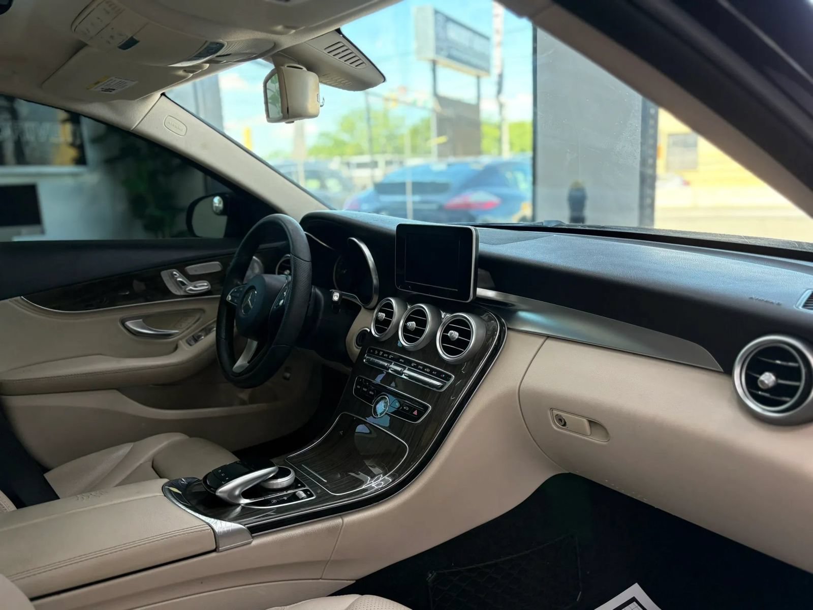 Used 2015 Mercedes-Benz C 300 4MATIC Sedan image 8