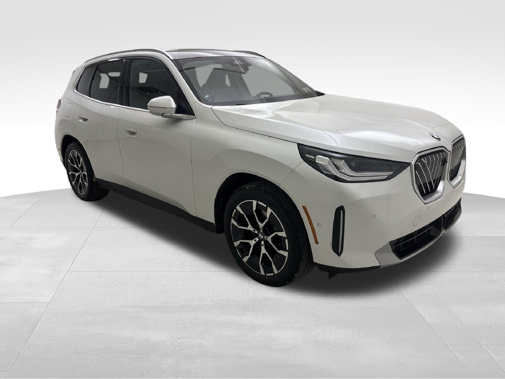 Used 2025 BMW X3 xDrive30i w/ Premium Package AWD/4WD image 2