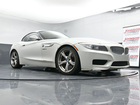 Used 2014 BMW Z4 sDrive35i image 18